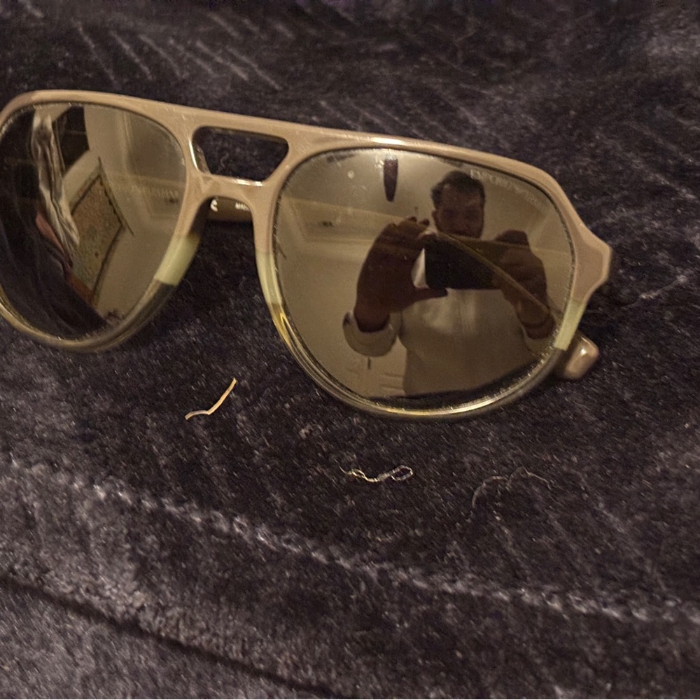 Aviator-Style Sunglasses in Olive Green